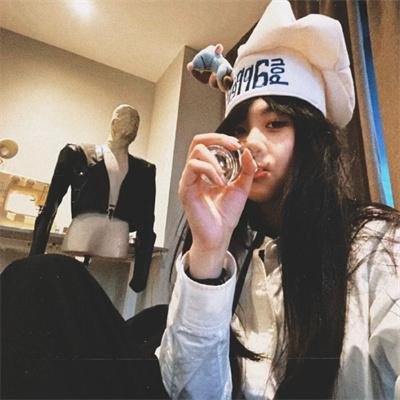 粘在一起的隔离